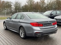 Вид сзади слева