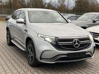 Вид спереди справа