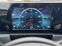 Pohľad na združený prístroj na palubnej doske