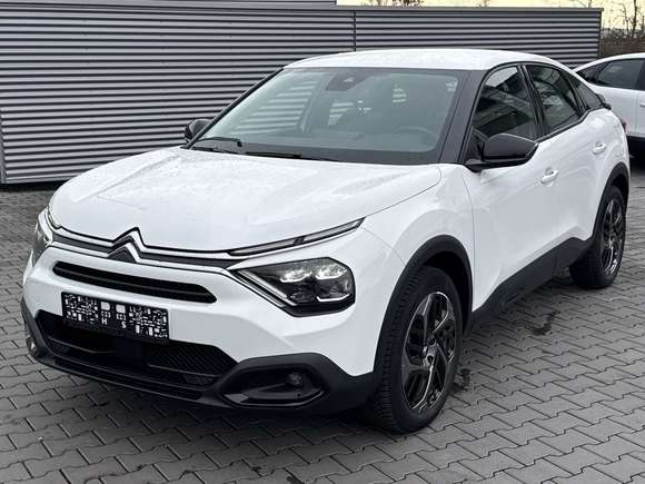 Вид спереди слева