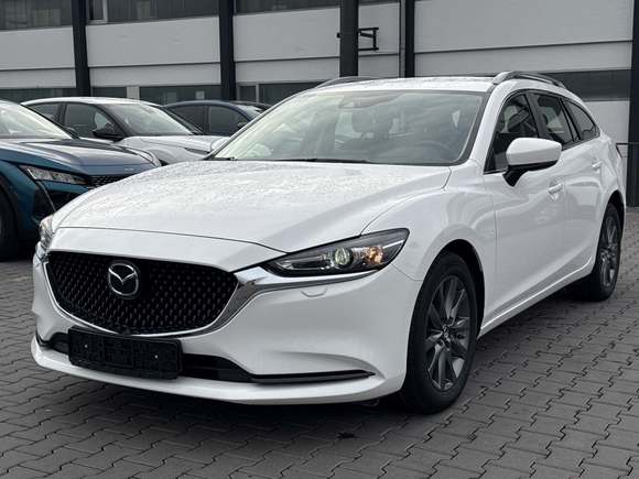 Вид спереди слева