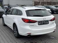 Вид сзади слева