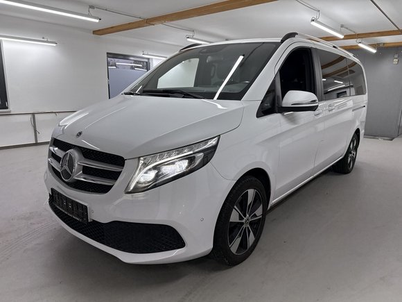 Вид спереди слева