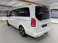 Вид сзади слева