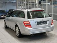 Вид сзади слева