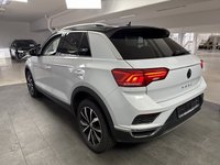 Вид сзади слева