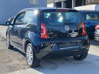 Вид сзади слева