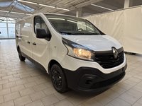 Вид спереди справа