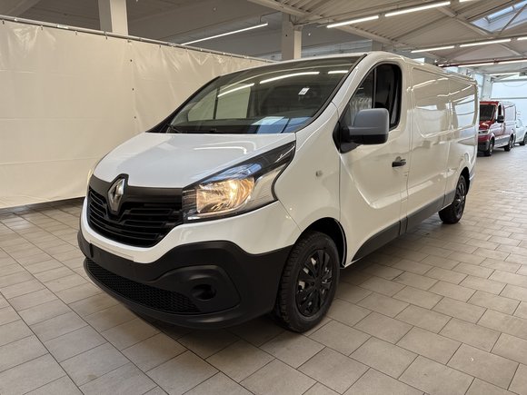 Вид спереди слева