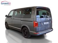 Vedere spate stânga