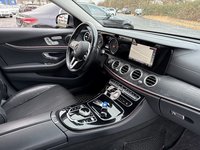 Вид на салон