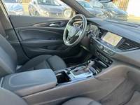 Вид на салон