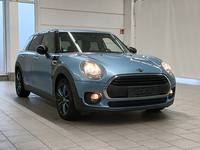 Вид спереди справа