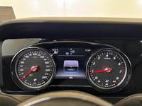 Вид на приборную панель