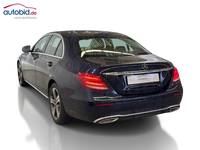 Вид сзади слева