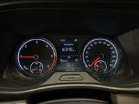 Pohled na přístrojovou desku