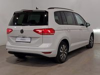 Pogled od pozadi desno