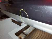 Odbijač zadaj na sredini