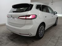 Pogled od pozadi desno