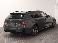 Pogled od pozadi desno