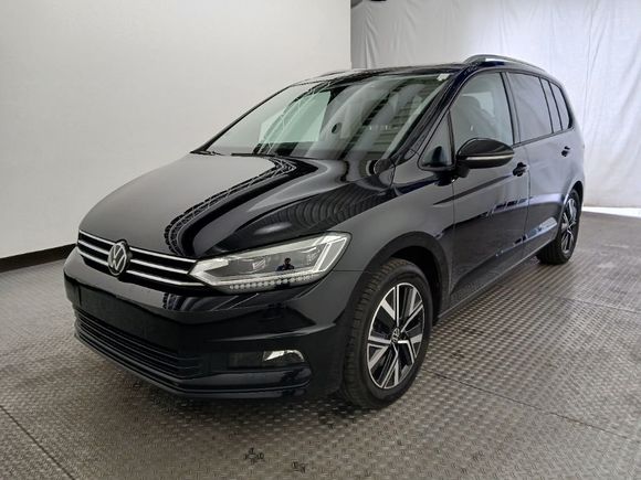 Pogled od napred levo