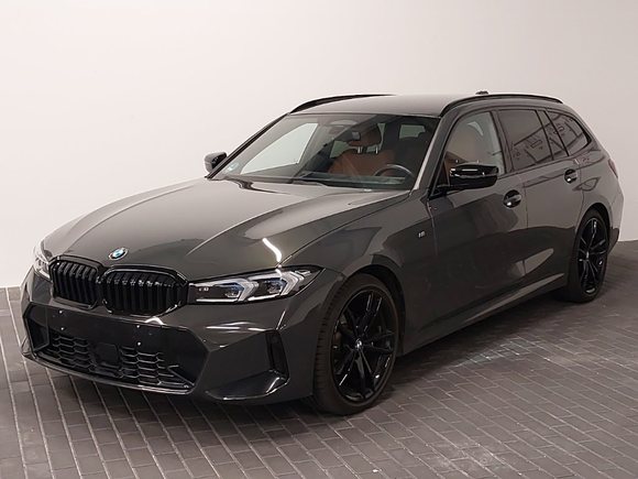 Pogled od napred levo