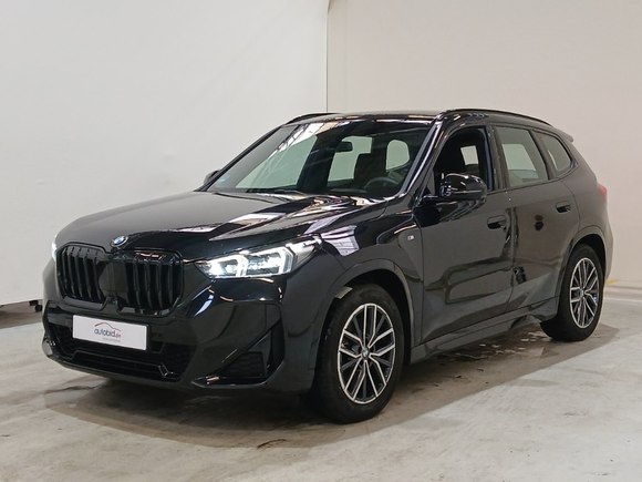 Pogled od napred levo