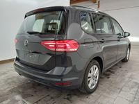 Pogled od pozadi desno