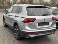 Náhľad zozadu zľava