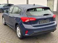 Náhľad zozadu zľava