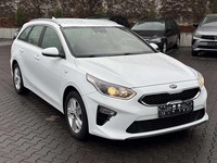 Náhled zpředu zprava