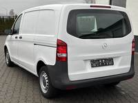 Náhľad zozadu zľava