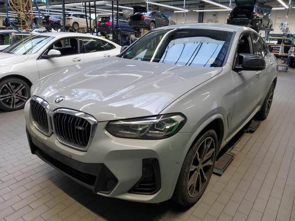 Pogled od napred levo