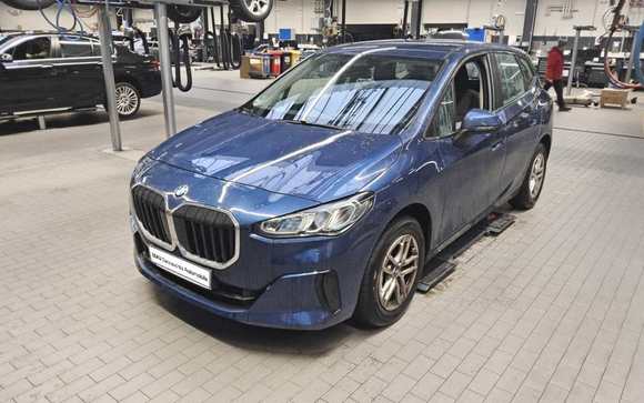 Náhled zpředu zleva