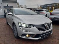 Вид спереди справа