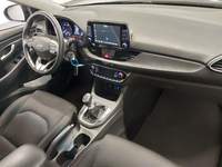 Вид на салон