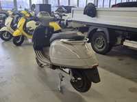 Вид сзади слева