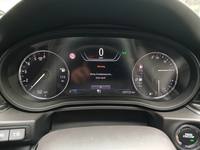 Pohľad na združený prístroj na palubnej doske