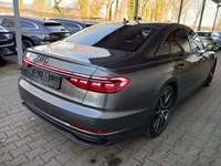 Pogled od pozadi desno