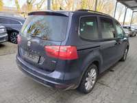 Pogled od pozadi desno