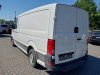 Pogled od pozadi levo