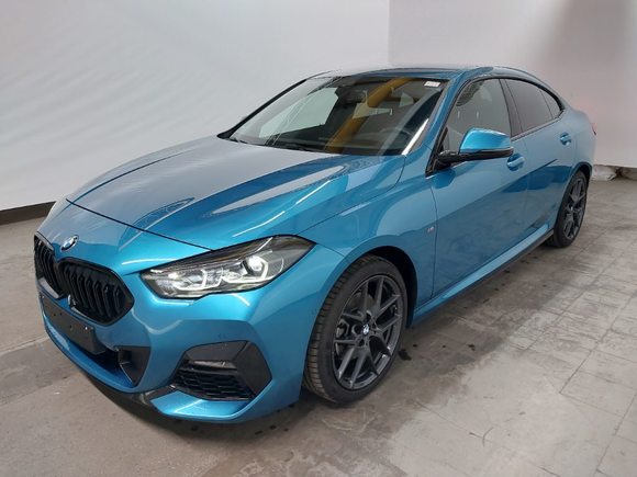 Pogled od napred levo