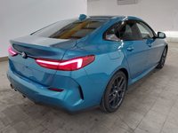 Pogled od pozadi desno