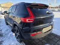 Vue de l’arrière gauche