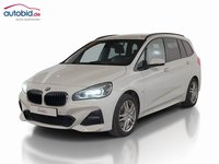 Pogled od napred levo