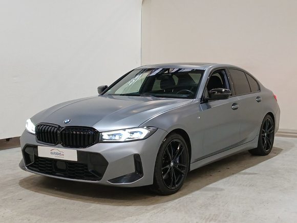 Pogled od napred levo