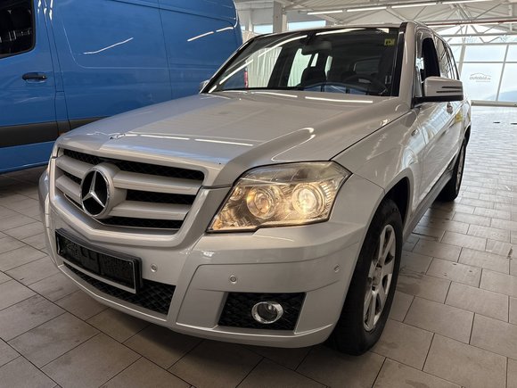 Pogled od napred levo