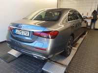 Náhľad zozadu sprava