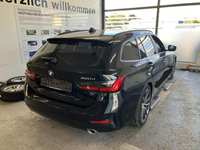 Pogled od pozadi desno