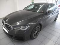 Вид спереди слева